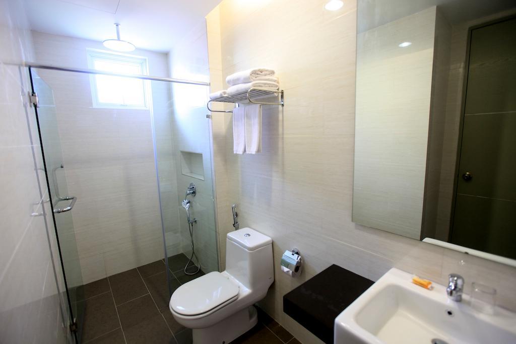 Merdeka Suites Hotel Miri Room photo
