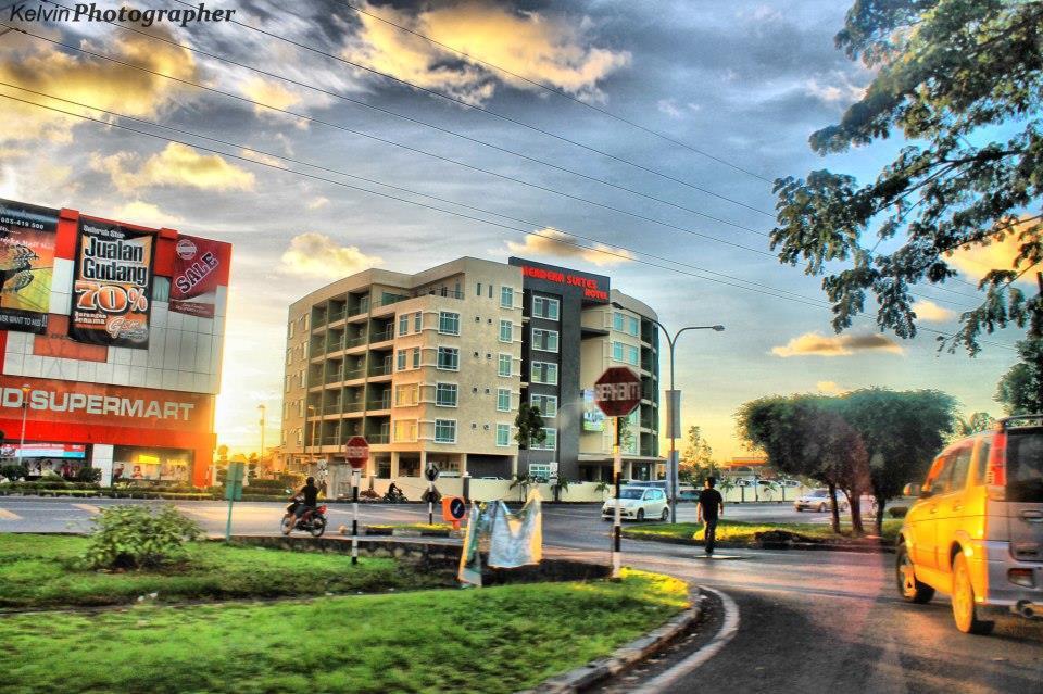 Merdeka Suites Hotel Miri Exterior photo
